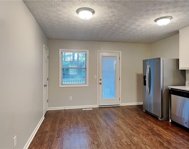 3784 Cherokee Overlook Drive - Photo Thumbnail 5