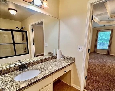 150 The Preserve Drive - Photo Thumbnail 6