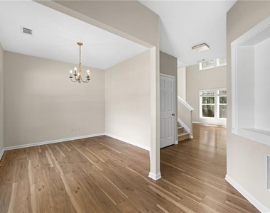 2626 Fresian Court - Photo Thumbnail 5