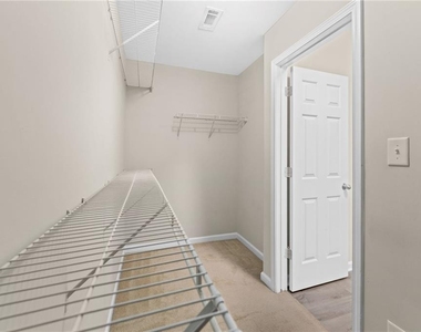 2626 Fresian Court - Photo Thumbnail 21