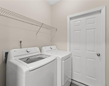 2626 Fresian Court - Photo Thumbnail 15