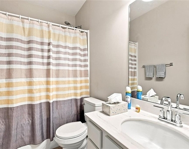 1059 Towne Mill Crossing - Photo Thumbnail 15