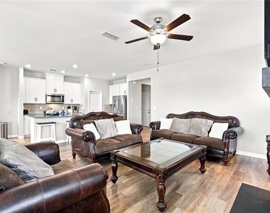 1059 Towne Mill Crossing - Photo Thumbnail 6