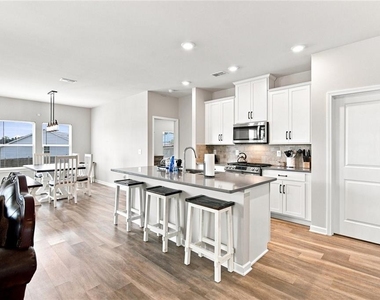 1059 Towne Mill Crossing - Photo Thumbnail 7