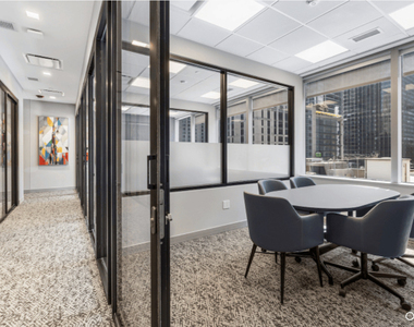 111 W Illinois Street - Photo Thumbnail 12