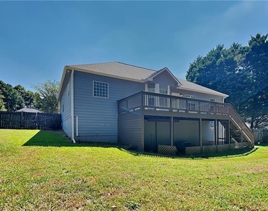 112 Hickory View Lane - Photo Thumbnail 20