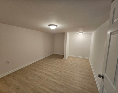 2530 Wellsley Lane - Photo Thumbnail 39
