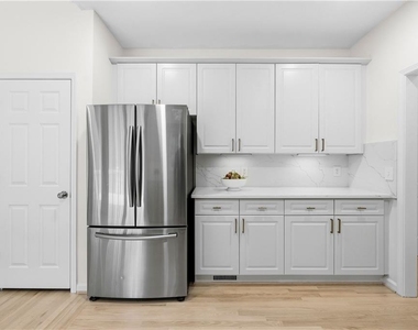 2530 Wellsley Lane - Photo Thumbnail 17