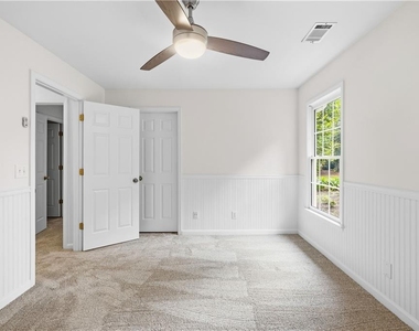 2530 Wellsley Lane - Photo Thumbnail 30