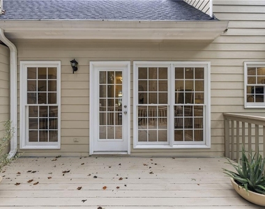 2530 Wellsley Lane - Photo Thumbnail 33