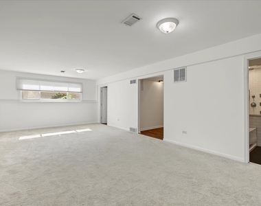 1009 Douglas Avenue - Photo Thumbnail 27