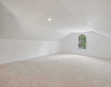 1009 Douglas Avenue - Photo Thumbnail 20