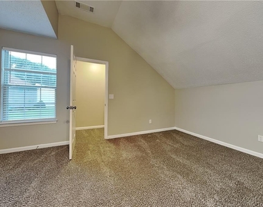 3111 Mineral Ridge Lane - Photo Thumbnail 12