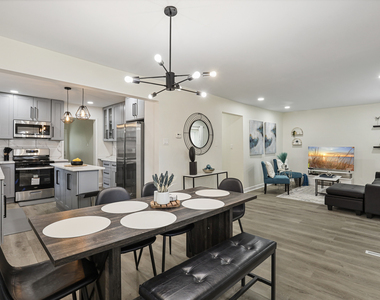 366 N Hemlock Avenue - Photo Thumbnail 14