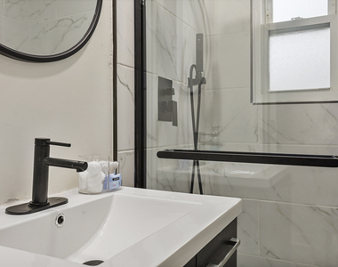 366 N Hemlock Avenue - Photo Thumbnail 17