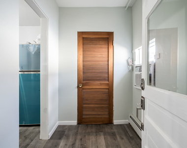 931 Dunlop Avenue - Photo Thumbnail 8