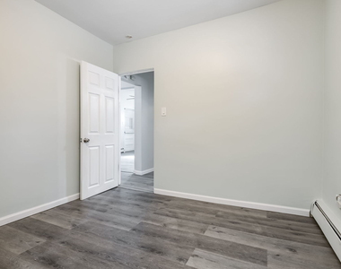 931 Dunlop Avenue - Photo Thumbnail 14