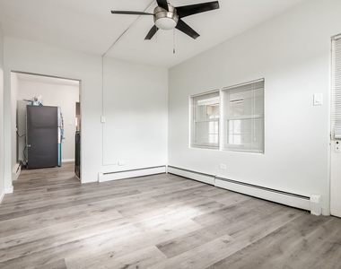 931 Dunlop Avenue - Photo Thumbnail 4
