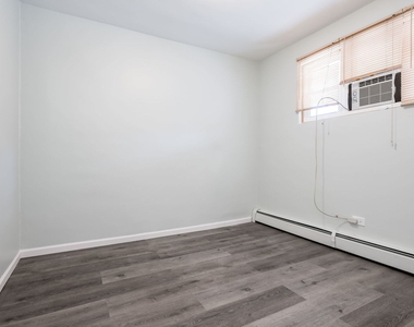 931 Dunlop Avenue - Photo Thumbnail 13