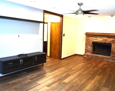2264 Post Oak Drive - Photo Thumbnail 10