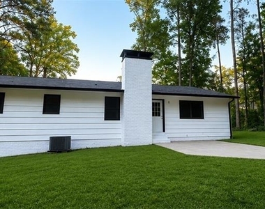 2501 Sandy Court - Photo Thumbnail 2