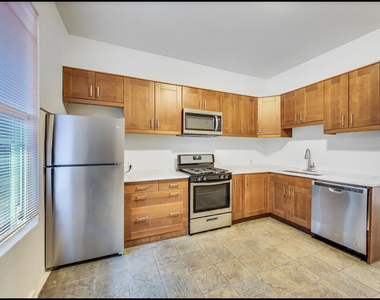 2643 N Mildred Avenue - Photo Thumbnail 2
