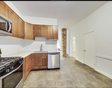 2643 N Mildred Avenue - Photo Thumbnail 3
