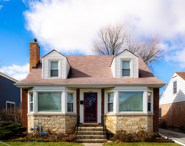 274 N Berteau Avenue - Photo Thumbnail 2