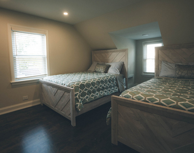 274 N Berteau Avenue - Photo Thumbnail 8