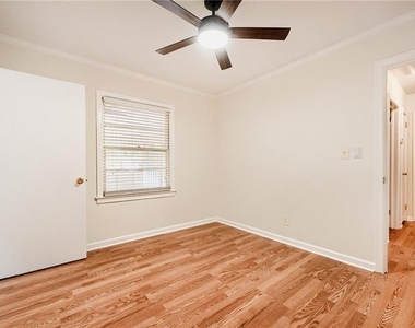 1278 Fairhill Lane - Photo Thumbnail 18
