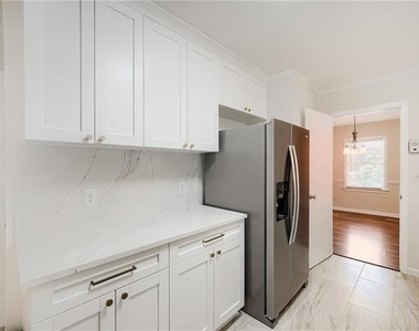 1278 Fairhill Lane - Photo Thumbnail 9