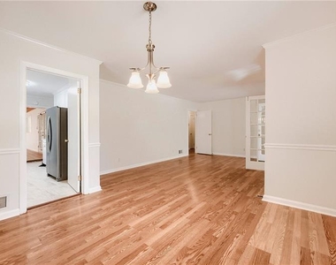 1278 Fairhill Lane - Photo Thumbnail 6