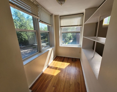 1401 W Winona Street - Photo Thumbnail 3