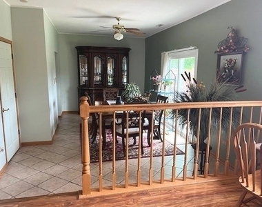 1005 Singer Avenue - Photo Thumbnail 7