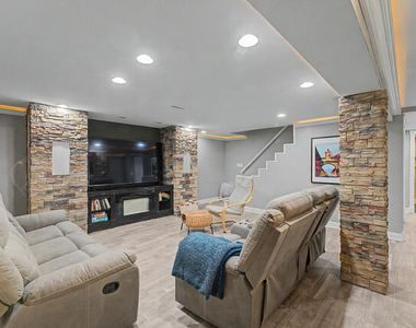 801 8th Avenue - Photo Thumbnail 16