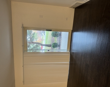 675 Grove Drive - Photo Thumbnail 11