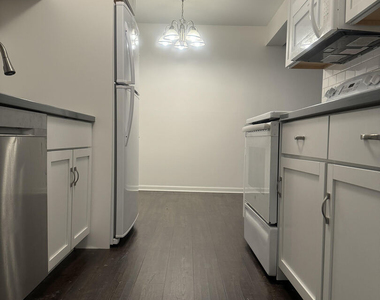 675 Grove Drive - Photo Thumbnail 2