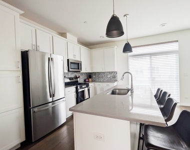 3s513 Barkley Avenue - Photo Thumbnail 6