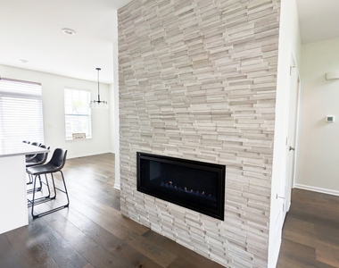 3s513 Barkley Avenue - Photo Thumbnail 9