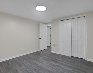 6524 Medlock Road - Photo Thumbnail 33