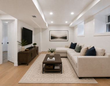 848 W George Street - Photo Thumbnail 3