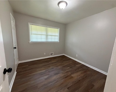 2647 Butner Road Sw - Photo Thumbnail 8