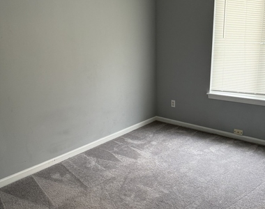 384 Reston Circle - Photo Thumbnail 18