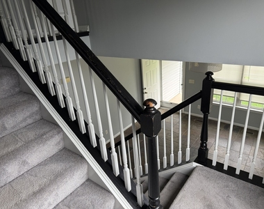 384 Reston Circle - Photo Thumbnail 12
