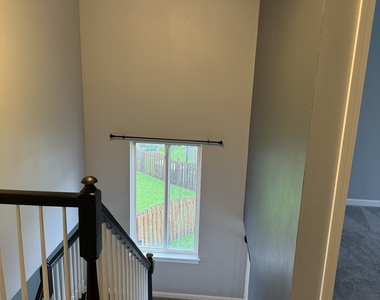 384 Reston Circle - Photo Thumbnail 13