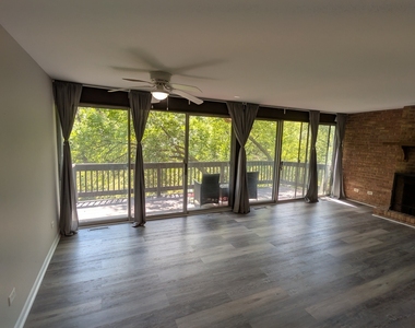 5534 E Lake Drive - Photo Thumbnail 2