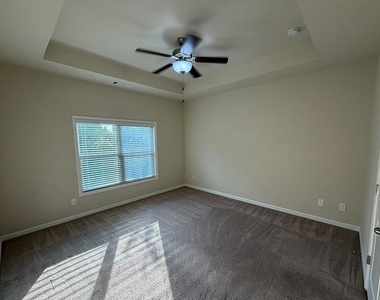 2568 Village Park Bend - Photo Thumbnail 4