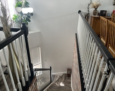 2062 Peach Tree Lane - Photo Thumbnail 2
