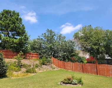 456 Canterbury Place Drive - Photo Thumbnail 35