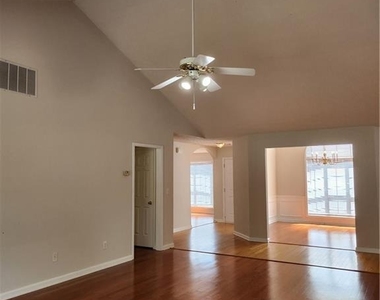 456 Canterbury Place Drive - Photo Thumbnail 31